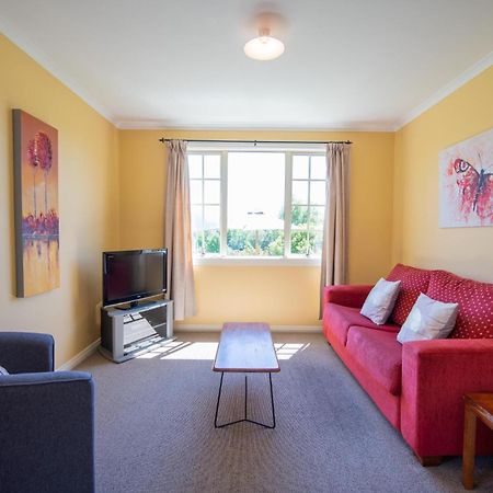 Blue Thistle Cottages Te Anau Room photo
