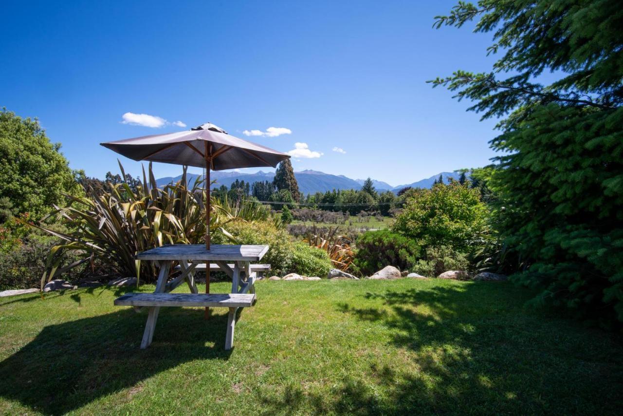 Blue Thistle Cottages Te Anau Exterior photo