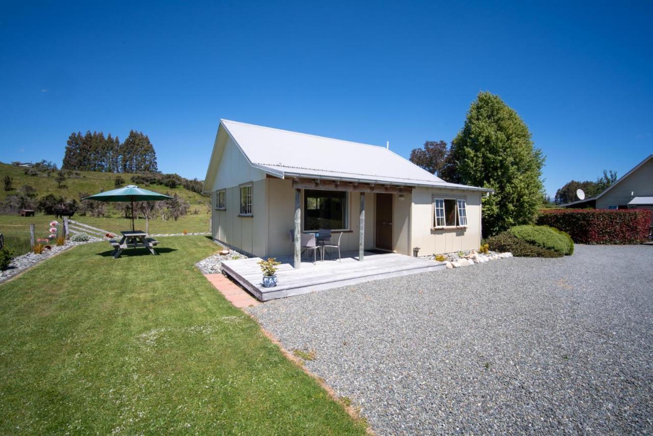 Blue Thistle Cottages Te Anau Exterior photo